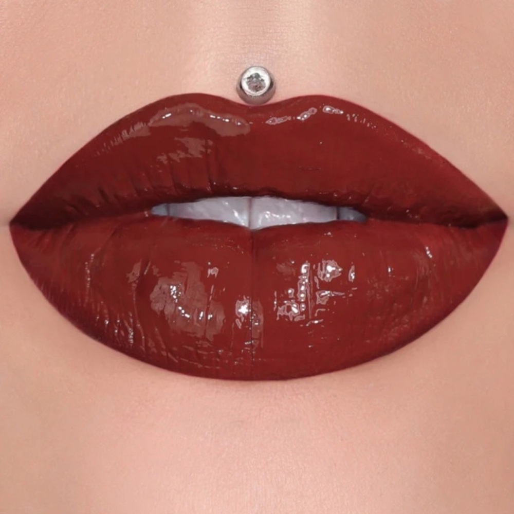 JEFFREE STAR Supreme Gloss Unicorn Blood